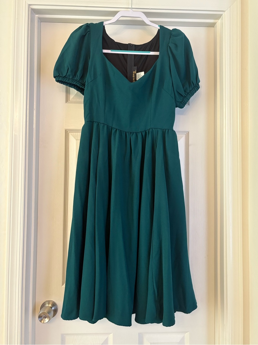 Lucrezia Day Dress in Hunter Green Stretch Crepe - Picture 2 of 4
